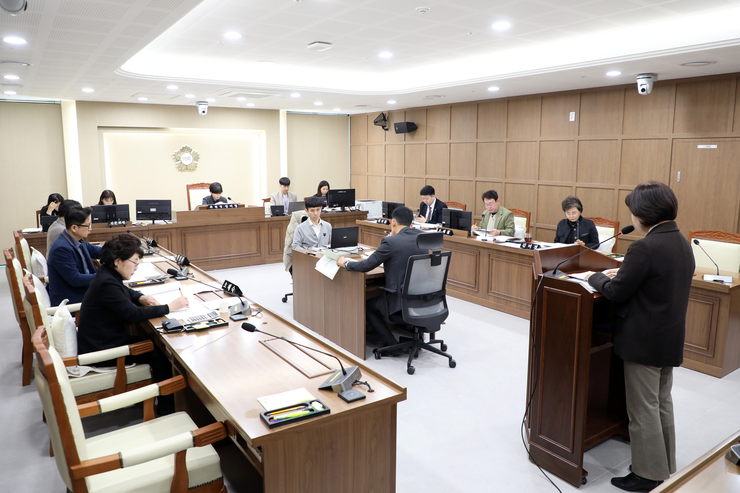 '[2026.01.29.]  수원특례시의회 문화체육교육위원회,  2026년 주요업무 추진계획 보고 청취' 게시글의 사진(1) '사진3)문화체육교육위원회 2026년 주요업무 추진계획 보고 청취.jpg'