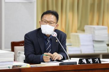 '20221122 도시환경위원회 행정사무감사' 게시글의 사진(5) '채명기 의원.JPG'