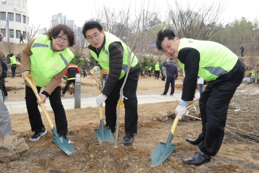 3.27 제74회 식목일기념 나무심기 행사