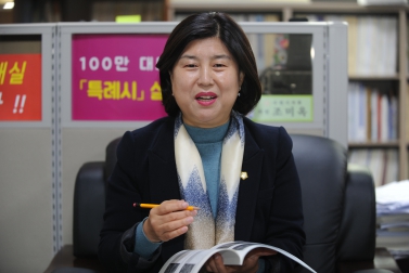 1.13 조미옥 의원님 수원신문 인터뷰