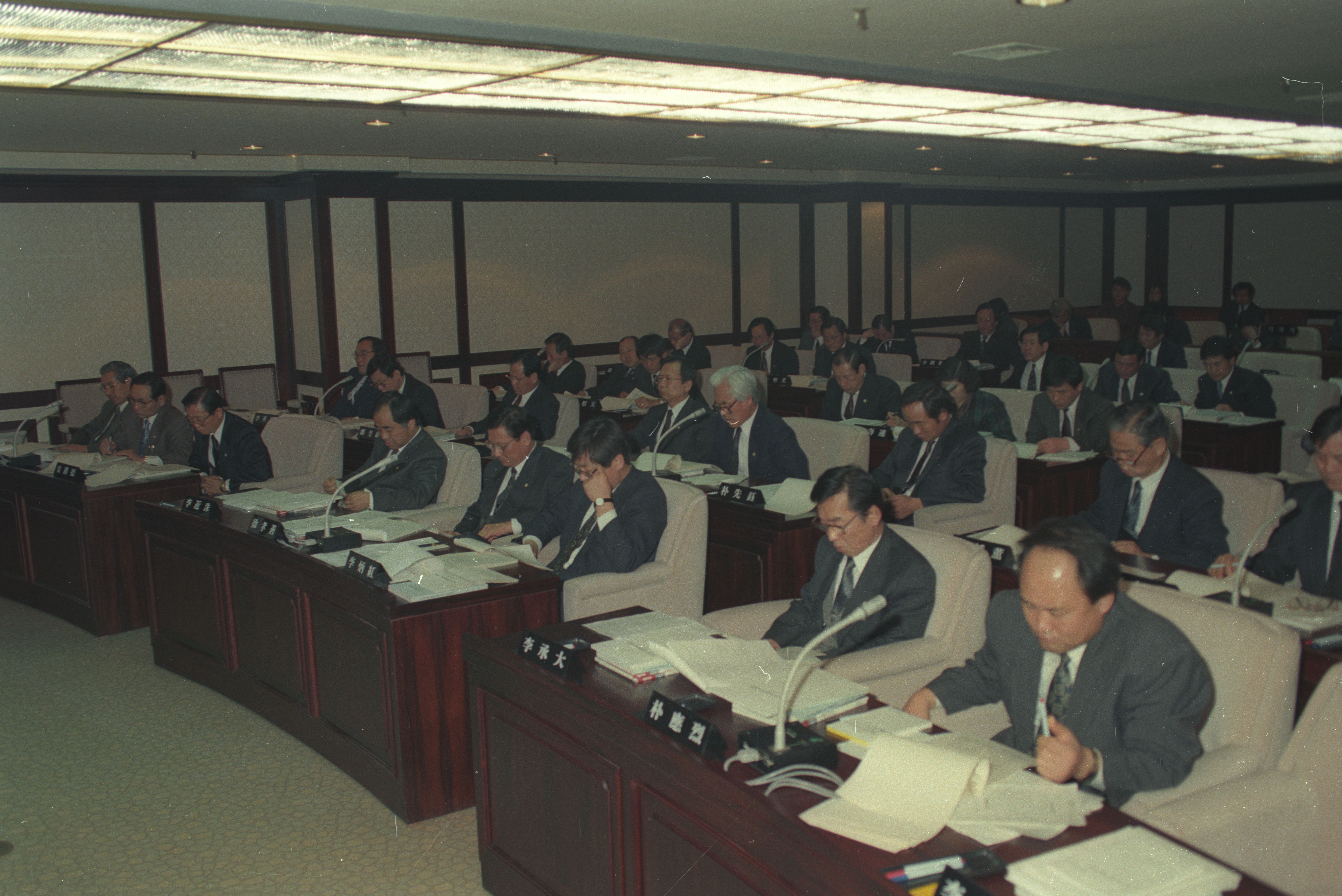 '제4대 의회' 게시글의 사진(1) '1992 제4대 수원시의회 본회의(1992년, 이용창).jpg'
