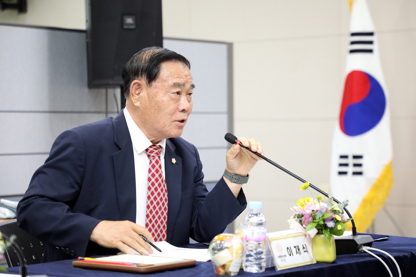 '[2025.07.24.]수원특례시의회  대한민국특례시의회 의장협의회 제26차 정례회의 개최' 게시글의 사진(1) '1.수원특례시의회 이재식 의장.jpg'